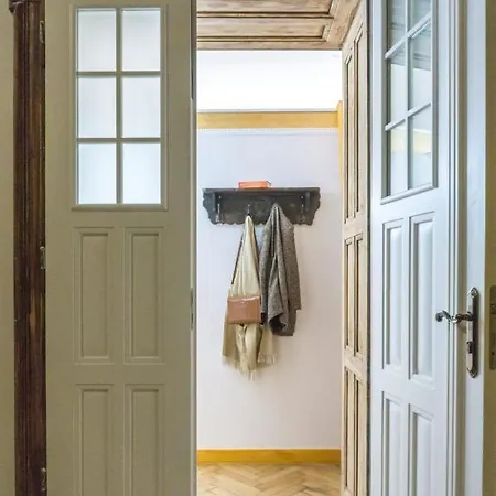 Klimatyczny Apartament Z Antresola Appartement
